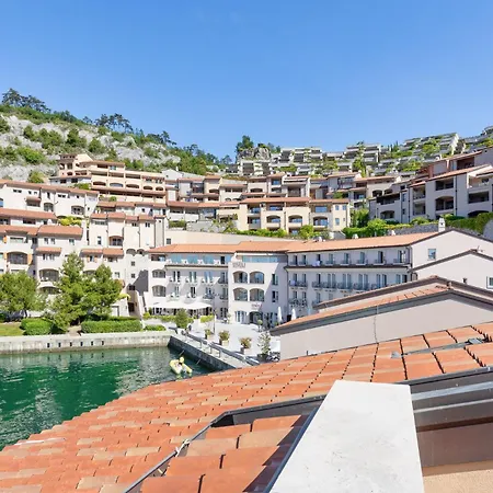 Portopiccolo Lägenhet *