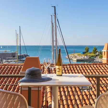 Portopiccolo Διαμέρισμα *