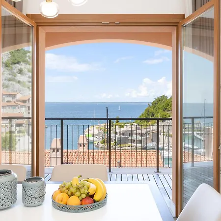 Portopiccolo Apartment